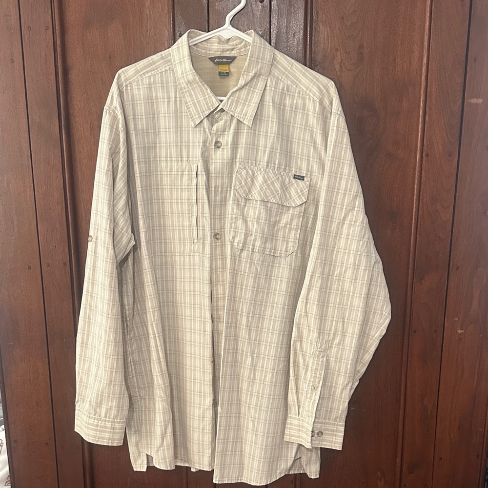Eddie Bauer Men's Beige Plaid Long-Sleeve Button-Up Shirt